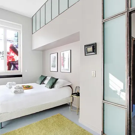 Magnificent - 2br 7p - Buttes Chaumont Paris