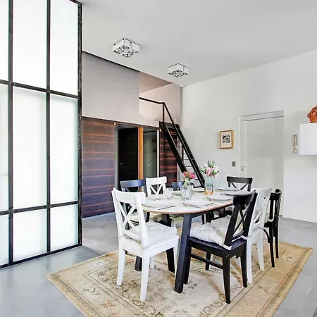 Magnificent - 2br 7p - Jardin Herold Apartment